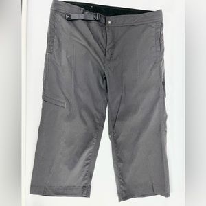Prana Nemesis Knickers - L - Black - Long Shorts - Capri Pants